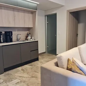 Sarri Appartments Apartament